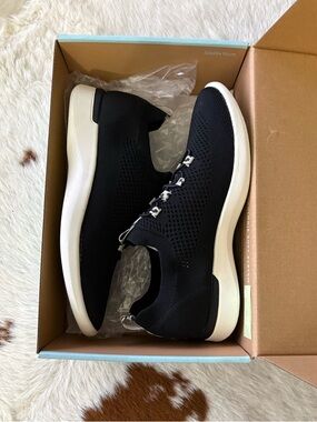 Life Stride Black Knit Slip-On Sneakers with White Sole